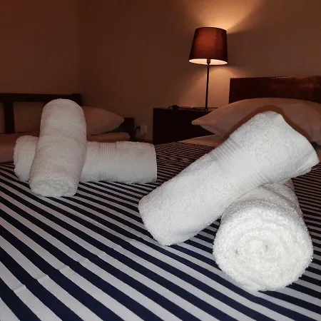 Smart Choice Apartamento Neon Rysion